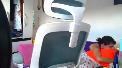 sassas2 online show from October 24, 7:25 pm