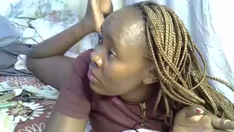 sassy_bella online show from October 27, 1:00 pm