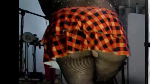 sassylatin45 online show from March 15, 12:37 am