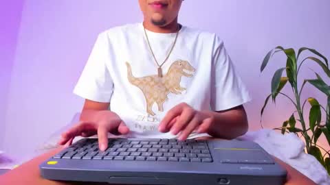     online show from October 12, 3:32 am