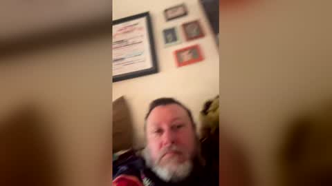 satchster online show from April 12, 3:16 pm