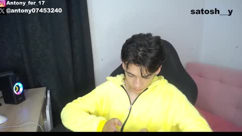 Snapshot of satosh_y chatting on January 24, 5:10 am satosh_y online show from January 24, 5:10 am