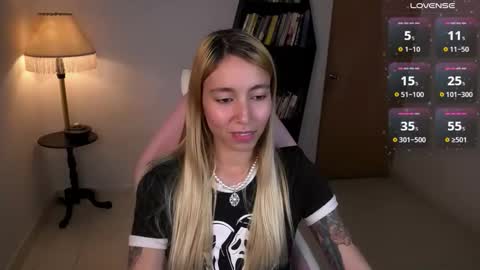 I AM JENN  online show from November 29, 2:30 am