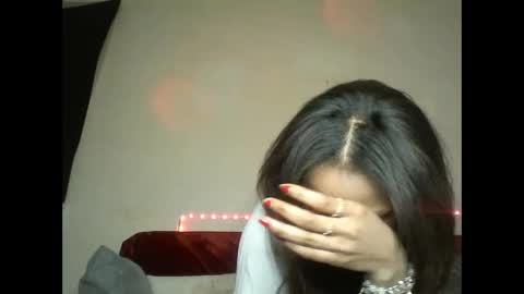 Shaniiice online show from March 5, 6:45 pm