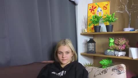 Snapshot of savannahshor chatting on October 2, 7:45 pm savannahshor online show from October 2, 7:45 pm