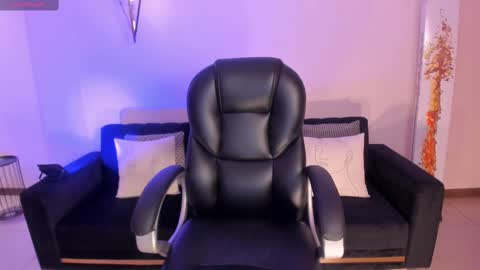 S a v a n n a h  online show from March 3, 12:17 pm