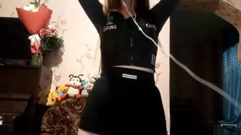 Snapshot of savannasotos chatting on October 1, 3:11 pm Sophie online show from October 1, 3:11 pm