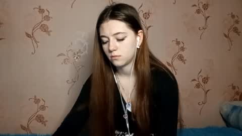 Snapshot of savannasotos chatting on October 4, 7:00 pm Sophie online show from October 4, 7:00 pm
