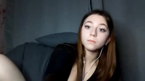 Snapshot of savannasotos chatting on October 8, 3:18 pm Sophie online show from October 8, 3:18 pm