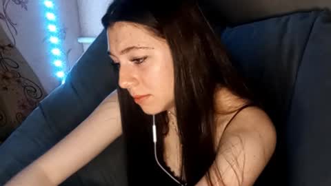 Snapshot of savannasotos chatting on October 12, 5:15 pm Sophie online show from October 12, 5:15 pm