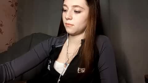 Snapshot of savannasotos chatting on October 9, 3:39 pm Sophie online show from October 9, 3:39 pm