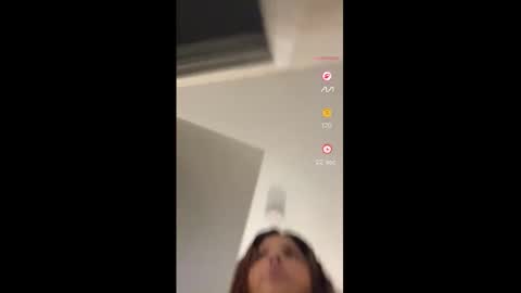 Lexi online show from December 3, 9:15 pm