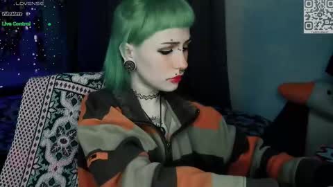 pronoun she. name Mary. age 21. online show from March 10, 7:18 pm