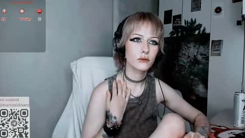 pronoun she. name Mary. age 21. online show from September 24, 1:12 am