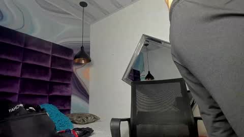 Snapshot of sbastone_muscle chatting on February 8, 4:36 pm sebastian muscleman daddy the better latin lover online show from February 8, 4:36 pm