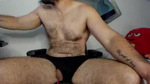 Snapshot of sbastone_muscle chatting on October 7, 1:29 pm sebastian muscleman daddy the better latin lover online show from October 7, 1:29 pm