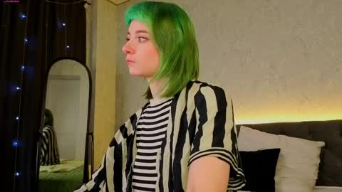 Emmy online show from April 4, 1:01 am