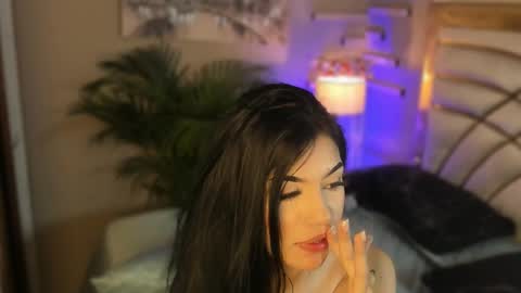 scarlet hill online show from January 17, 6:57 am