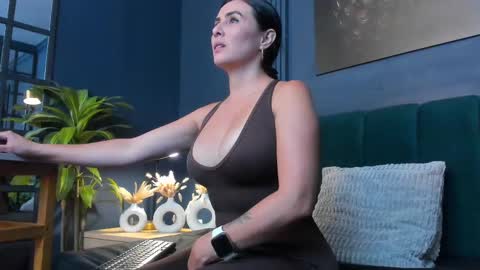 Scarlet Edwars online show from September 10, 8:54 pm