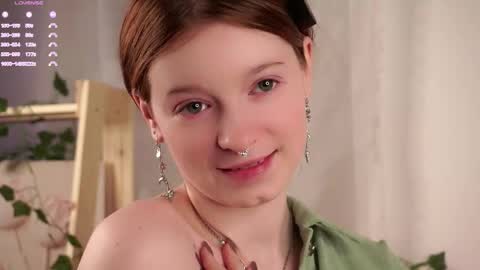 scarlet_fever10 online show from November 18, 12:41 pm