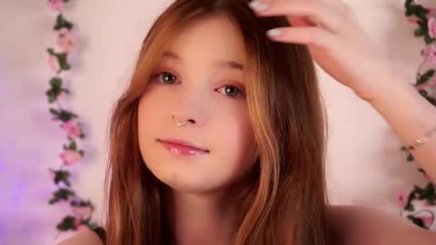 Snapshot of scarlet_fever10 chatting on October 3, 9:17 am scarlet_fever10 online show from October 3, 9:17 am