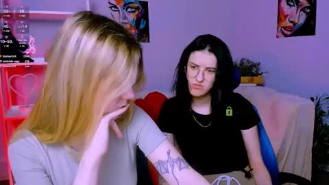Snapshot of scarlet_mooore chatting on March 1, 3:21 am scarlet PVT is open online show from March 1, 3:21 am