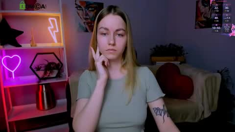 Snapshot of scarlet_mooore chatting on March 10, 8:23 pm scarlet PVT is open online show from March 10, 8:23 pm