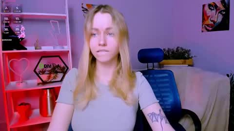 Snapshot of scarlet_mooore chatting on March 1, 12:17 am scarlet PVT is open online show from March 1, 12:17 am
