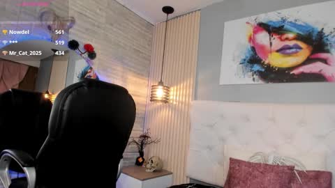 Scarlet online show from October 21, 3:05 pm