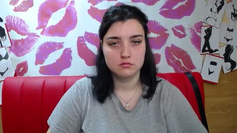 ScarletCargo online show from November 23, 6:55 am