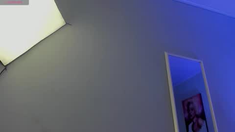 Scarlet  online show from March 6, 5:28 am