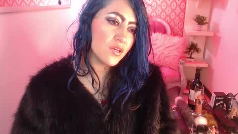 Snapshot of scarleth_bluee chatting on October 11, 4:17 am Scarleth online show from October 11, 4:17 am