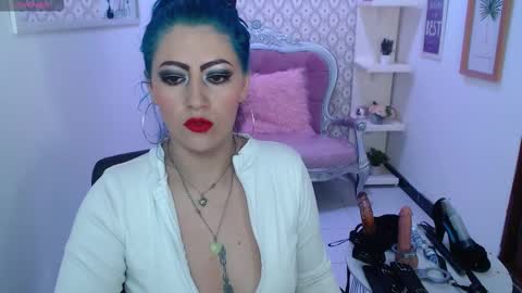 Snapshot of scarleth_bluee chatting on March 7, 3:08 am Scarleth online show from March 7, 3:08 am