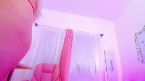 Snapshot of scarletliz chatting on December 13, 9:51 pm Scarletliz online show from December 13, 9:51 pm