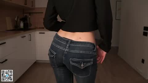 Scarlet online show from April 1, 2:58 pm