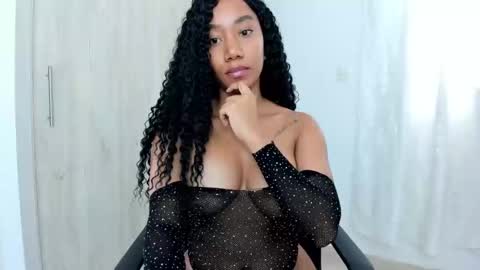 Follow me in Instagram carolporto222 online show from September 30, 7:02 pm