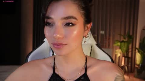Snapshot of scarlett__baker11 chatting on September 23, 11:22 pm juli online show from September 23, 11:22 pm