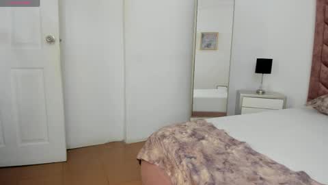 scarlett__noir online show from April 28, 2:27 am