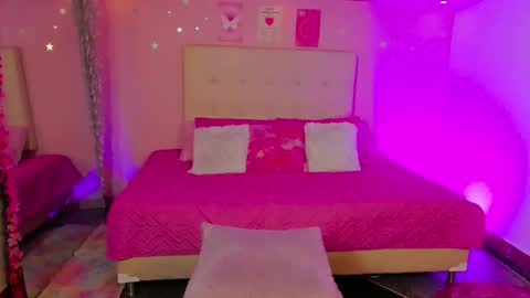 Snapshot of scarlett_dreamss7 chatting on September 30, 3:06 am Scarlett online show from September 30, 3:06 am