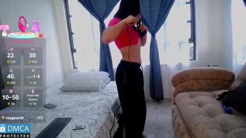 Snapshot of scarlett_fire5 chatting on October 4, 2:48 pm scarlett_fire5 online show from October 4, 2:48 pm