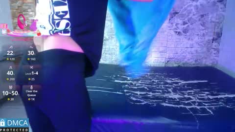 Snapshot of scarlett_fire5 chatting on September 15, 11:01 am scarlett_fire5 online show from September 15, 11:01 am
