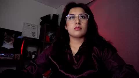 Snapshot of scarlett_sen chatting on October 9, 3:50 pm Mistress Scarlett online show from October 9, 3:50 pm