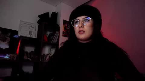 Snapshot of scarlett_sen chatting on October 14, 3:04 pm Mistress Scarlett online show from October 14, 3:04 pm
