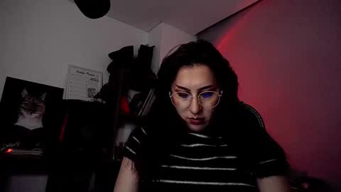 Snapshot of scarlett_sen chatting on October 18, 3:38 pm Mistress Scarlett online show from October 18, 3:38 pm
