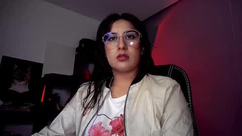 Snapshot of scarlett_sen chatting on September 25, 3:30 pm Mistress Scarlett online show from September 25, 3:30 pm