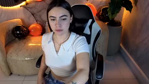 Scarlett online show from October 15, 1:56 pm