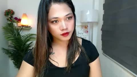 Snapshot of scarlett_sofia69 chatting on October 3, 10:34 am online show from October 3, 10:34 am