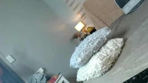 Snapshot of scarlett_sofia69 chatting on March 11, 8:19 am online show from March 11, 8:19 am