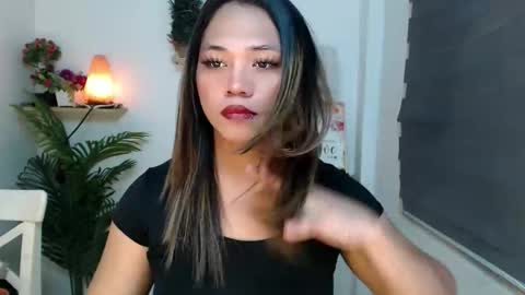Snapshot of scarlett_sofia69 chatting on September 18, 11:03 am online show from September 18, 11:03 am
