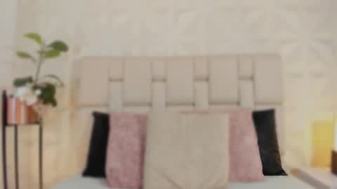     online show from October 25, 1:11 pm